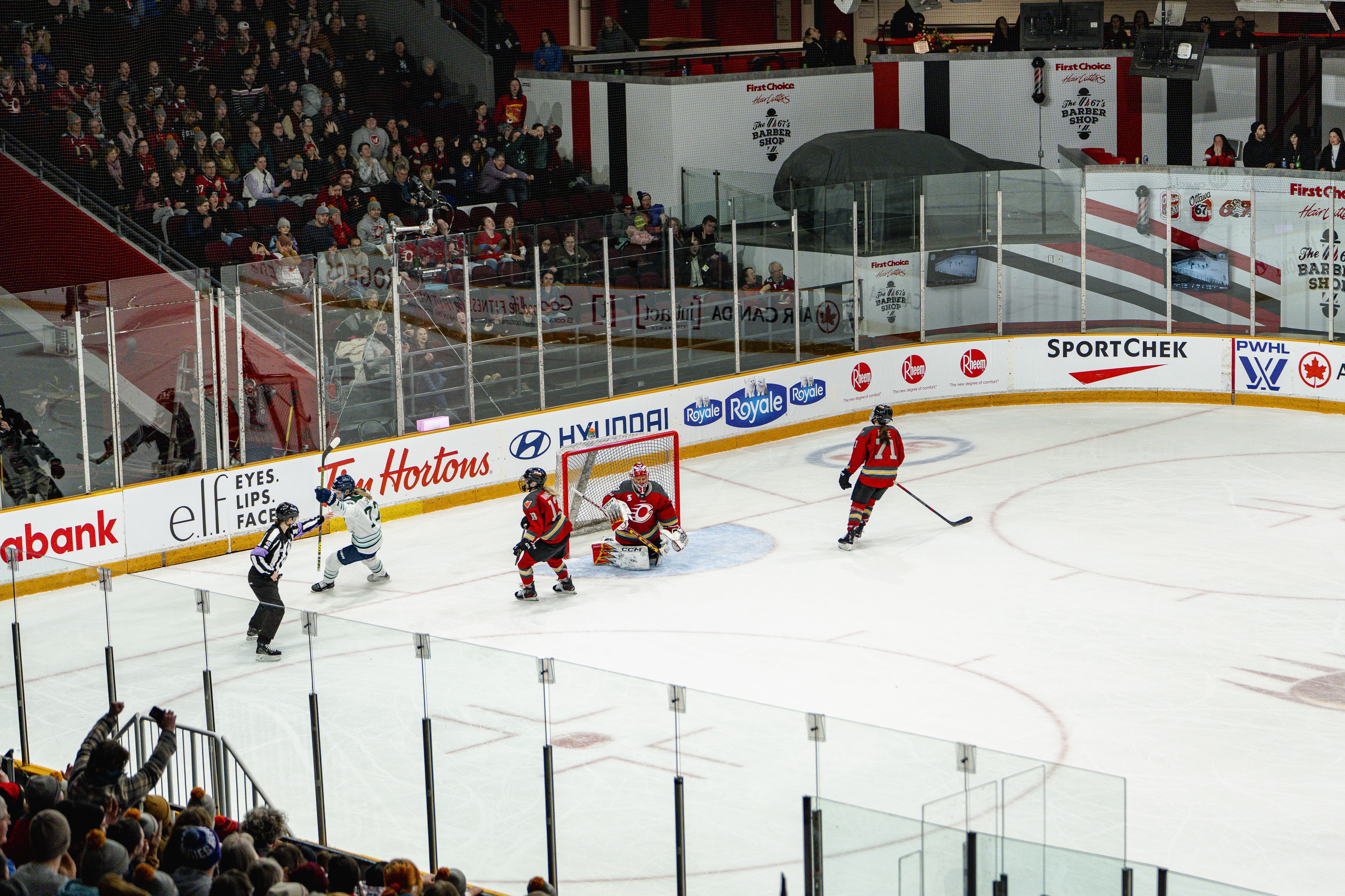 2/20/25 Ottawa, Canada| Boston Fleets forward Susanna Tapani scoring game winner. Mandatory Credit: PWHL/Ottawa Charge