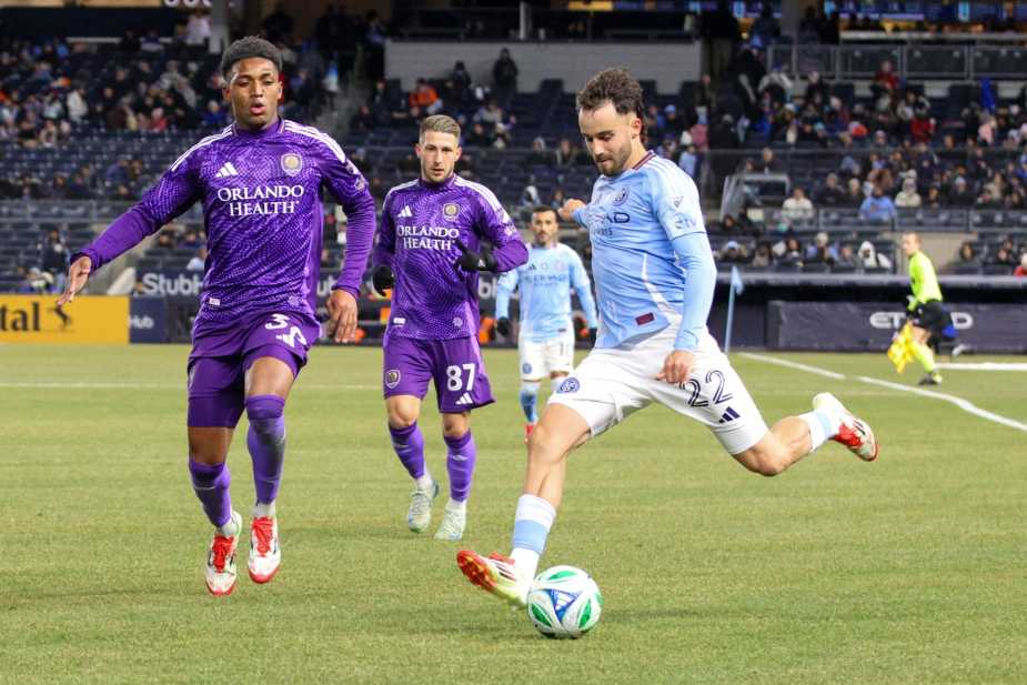 3/8/25 Bronx, NY Yankee Stadium| NY City FC defender Kevin O'Toole crossing ball into the box. Mandatory Credit: Bad Dawg Sports/Jose Pichirilo