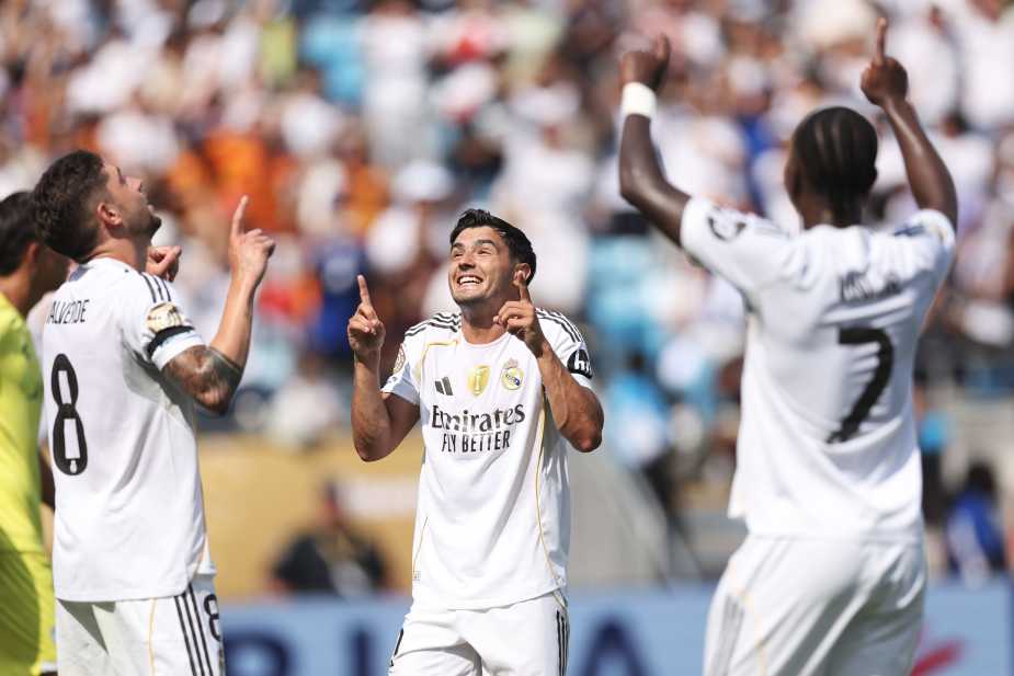 CHARLOTTE, NORTH CAROLINA - JUNE 22: Brahim Diaz #21 of Real Madrid C.F. celebrates the third goal scored by Federico Valverde #8 during the FIFA Club World Cup 2025 group H match between Real Madrid CF and CF Pachuca at Bank of America Stadium on June 22, 2025 in Charlotte, North Carolina. (Photo by Alex Livesey - FIFA/FIFA via Getty Images)
