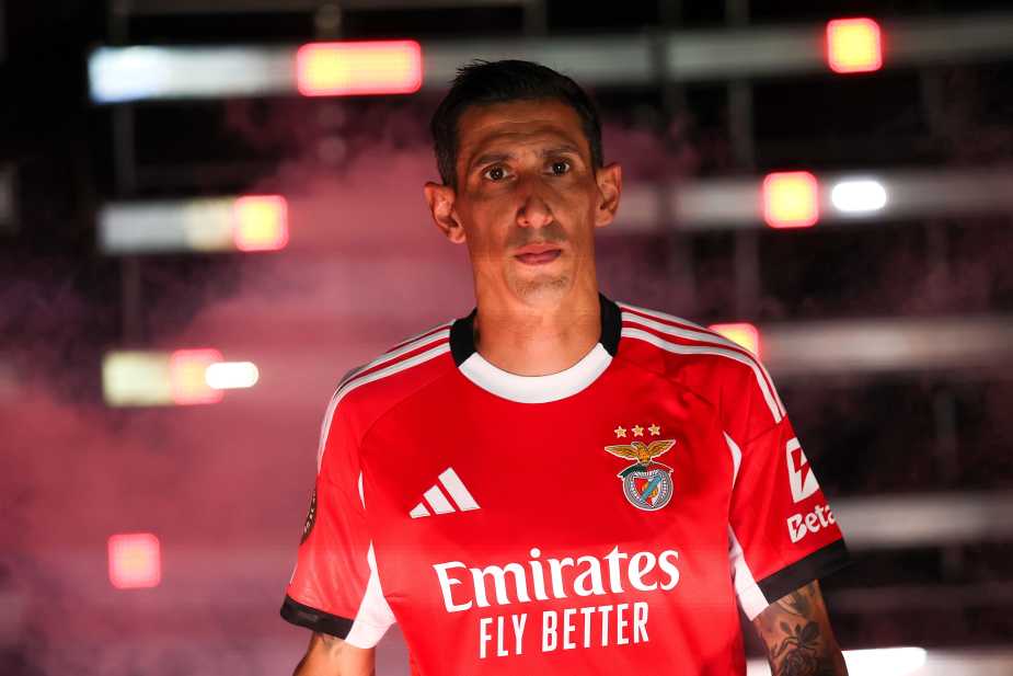 CHARLOTTE, NORTH CAROLINA - JUNE 28: Angel Di Maria #11 of SL Benfica walks out of the tunnel prior to the FIFA Club World Cup 2025 round of 16 match between SL Benfica and Chelsea FC at Bank of America Stadium on June 28, 2025 in Charlotte, North Carolina. (Photo by Justin Setterfield - FIFA/FIFA via Getty Images)