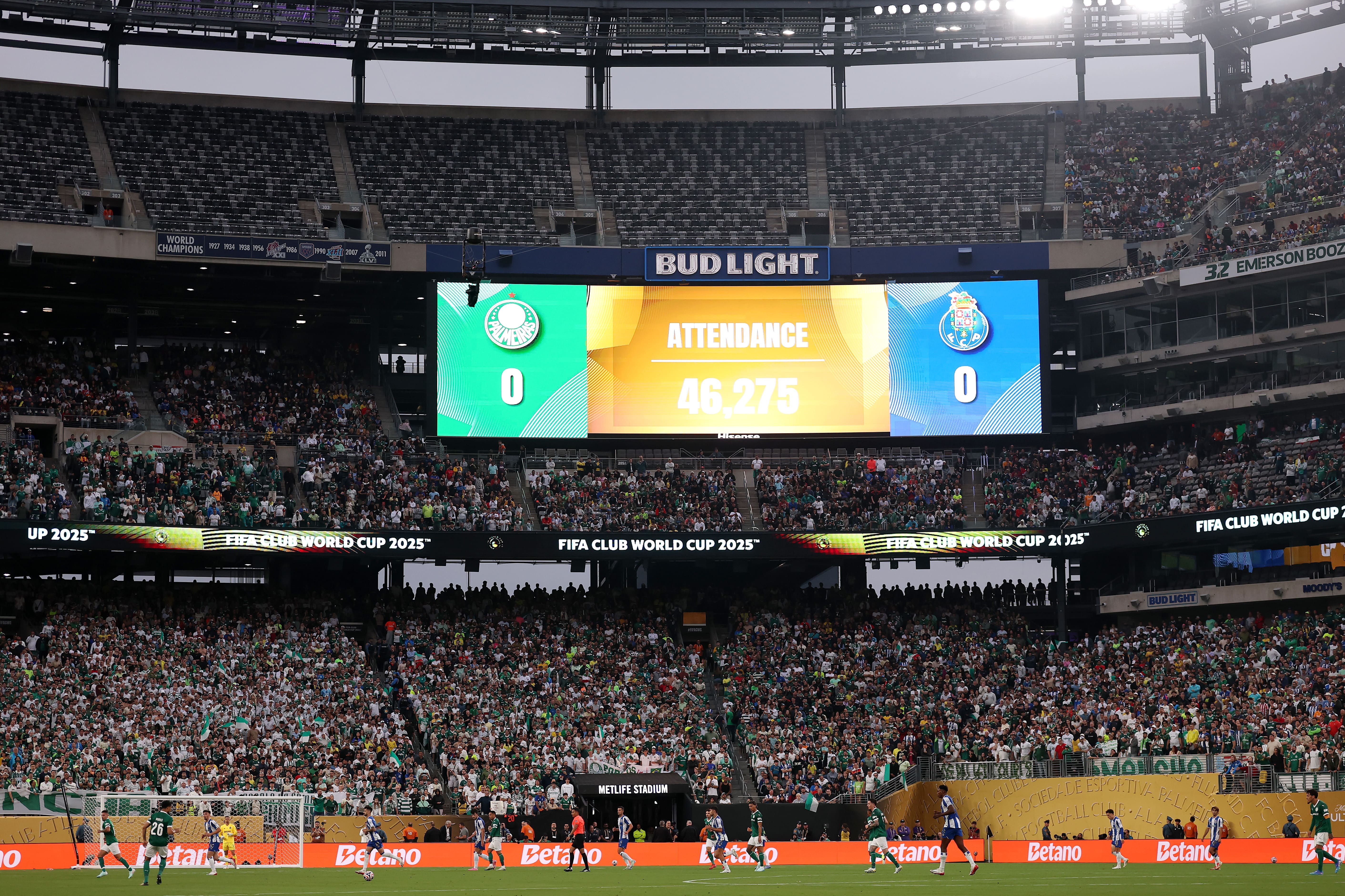 EAST RUTHERFORD, NEW JERSEY - JUNE 15: The scoreboard displays an attendance of 46,275 during the FIFA Club World Cup 2025 group A match between SE Palmeiras and FC Porto at MetLife Stadium on June 15, 2025 in East Rutherford, New Jersey. (Photo by Carl Recine - FIFA/FIFA via Getty Images)
