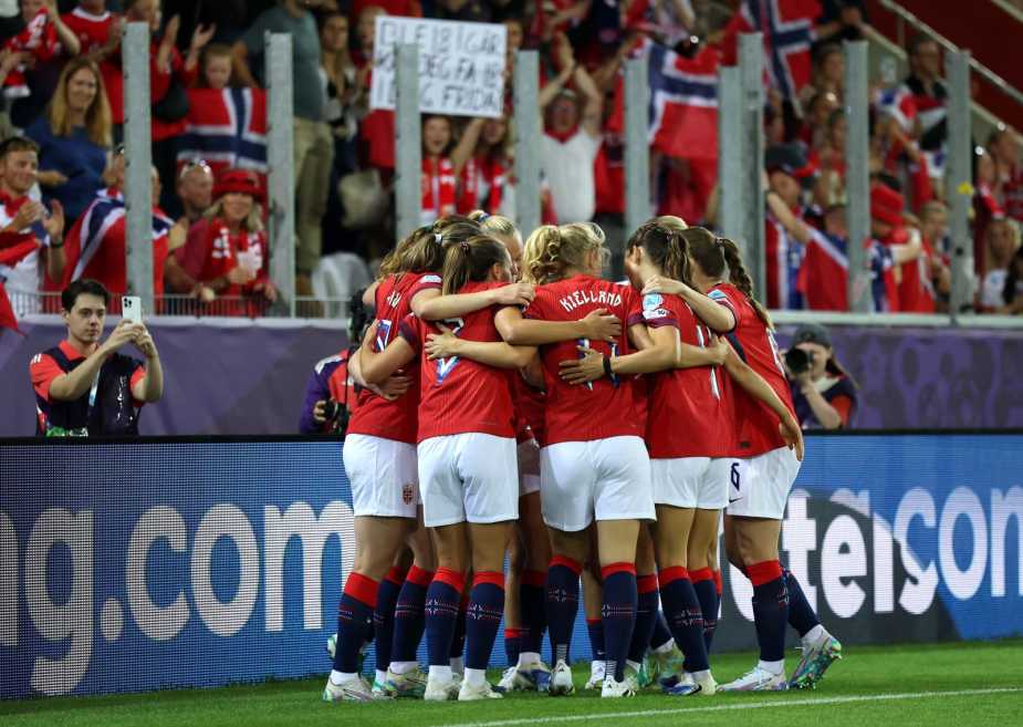 THUN, SWITZERLAND - JULY 10: Frida Maanum of Norway celebrates with teammates after scoring her team's fourth goal during the UEFA Women's EURO 2025 Group A match between Norway and Iceland at Arena Thun on July 10, 2025 in Thun, Switzerland. (Photo by Maja Hitij - UEFA/UEFA via Getty Images)