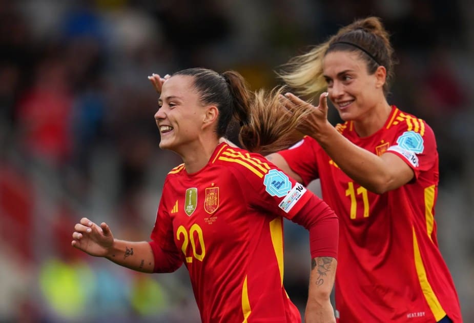 THUN, SWITZERLAND - JULY 07: Claudia Pina of Spain celebrates scoring her team's fifth goal during the UEFA Women's EURO 2025 Group B match between Spain and Belgium at Arena Thun on July 07, 2025 in Thun, Switzerland. (Photo by Aitor Alcalde - UEFA/UEFA via Getty Images)