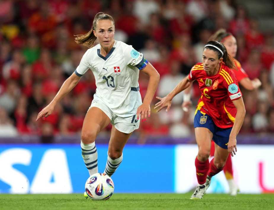 Lia Waelti attacks with the ball. Mandatory Credit UEFA.com
