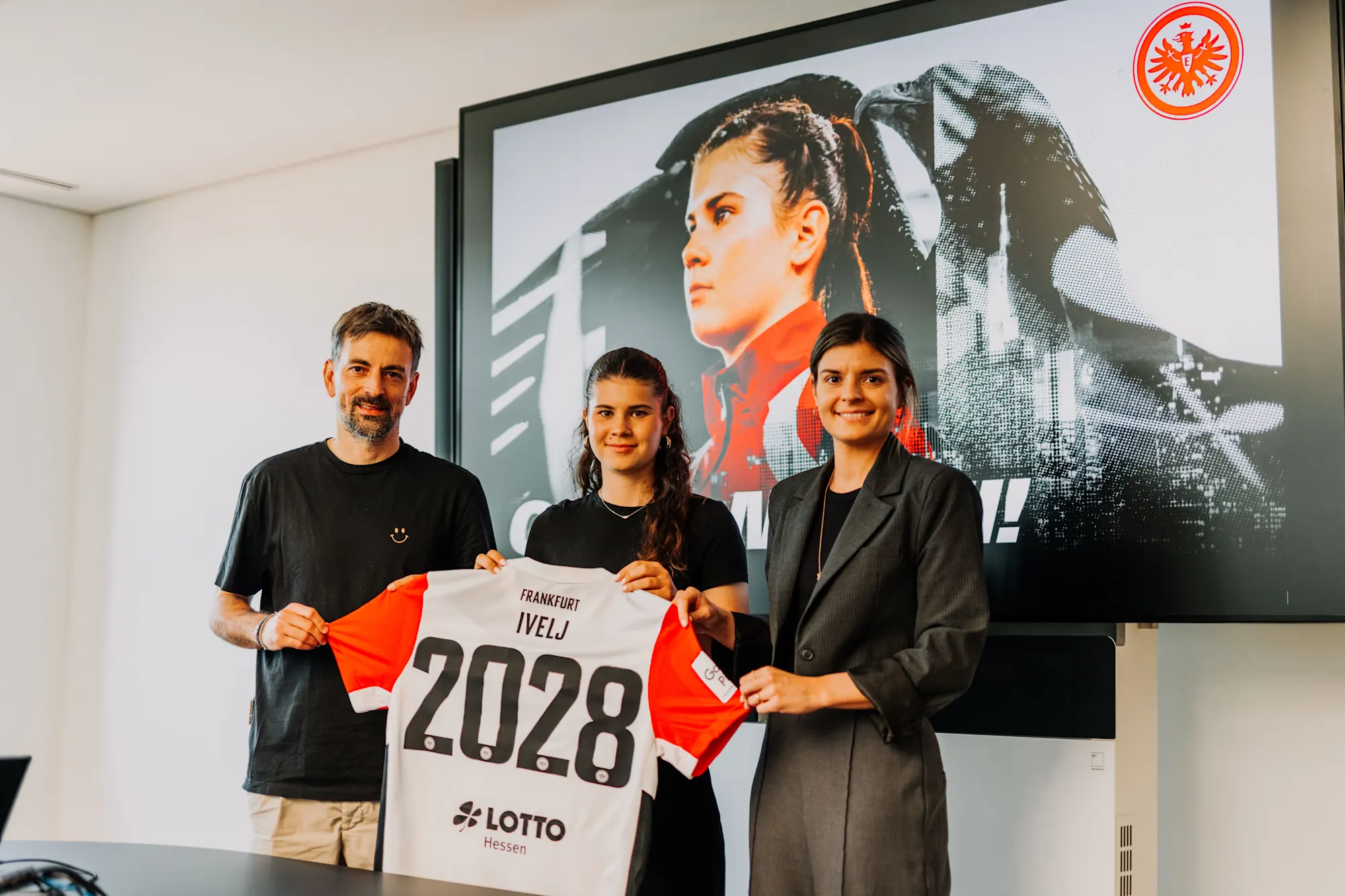 6/17/25 The 18-year-old Swiss starlet joins the Eagles from Grasshopper Club Zurich on a contract until 2028. Mandatory Credit: Eintracht Frankfurt Fem