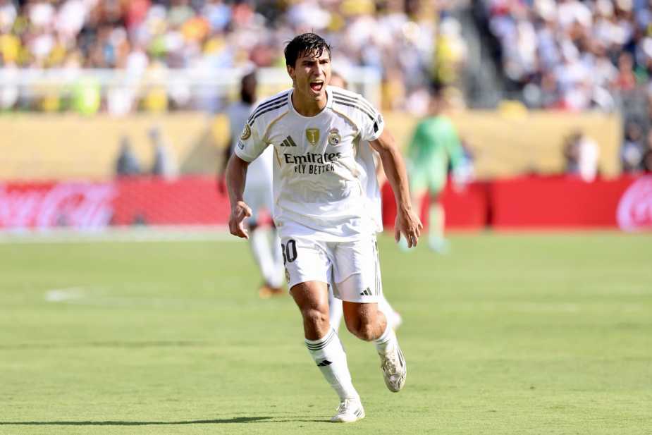 7/5/25, East Rutherford, New Jersey, MetLife #30 Gonzalo Garcia of Real Madrid CF in action during the FIFA Club World Cup 2025 quarterfinal match against Borussia Dortmund. Mandatory Credit: Bad Dawg Sports/Jose Pichirilo