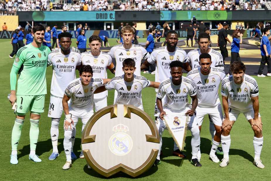 7/5/25, East Rutherford, New Jersey, MetLife Stadium, The Real Madrid starting eleven pose for a team photo during the FIFA Club World Cup 2025 quarterfinal match against Borussia Dortmund. Mandatory Credit: Bad Dawg Sports/Jose Pichirilo