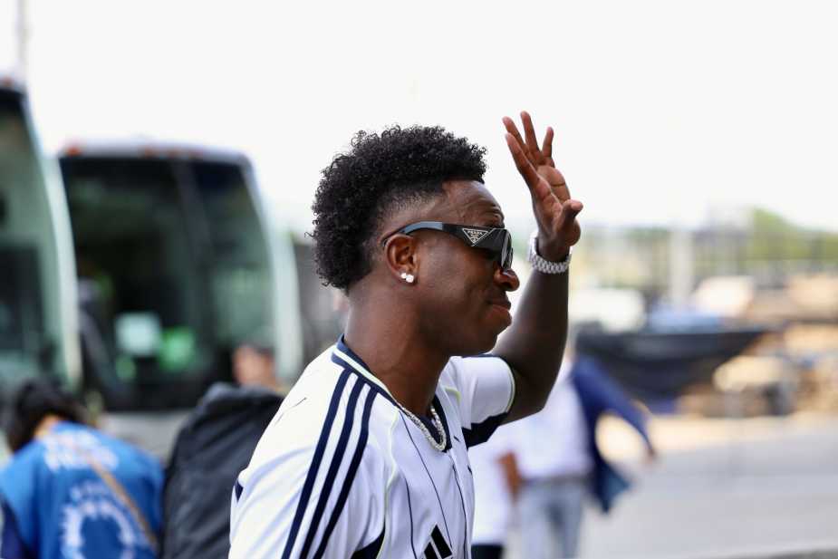 7/5/25, East Rutherford, New Jersey, MetLife Stadium, Vinicius Junior #7 of Real Madrid arrives at the stadium prior to the FIFA Club World Cup 2025 quarter-final match between Real Madrid CF and Borussia Dortmund. Mandatory Credit: Bad Dawg Sports/Jose Pichirilo