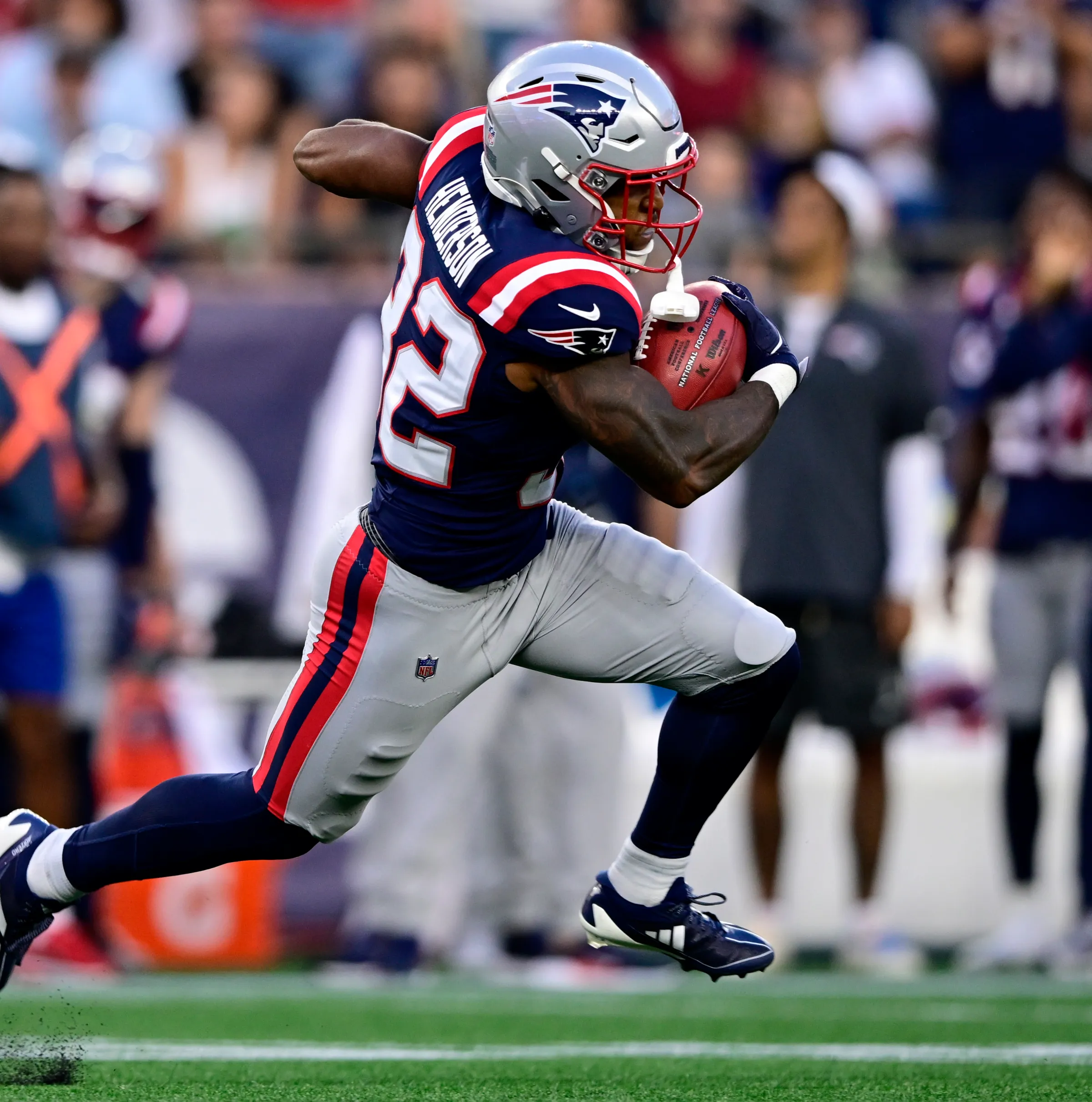 Patriots TreVeyon Henderson takes it to the yard against the Washington Commanders