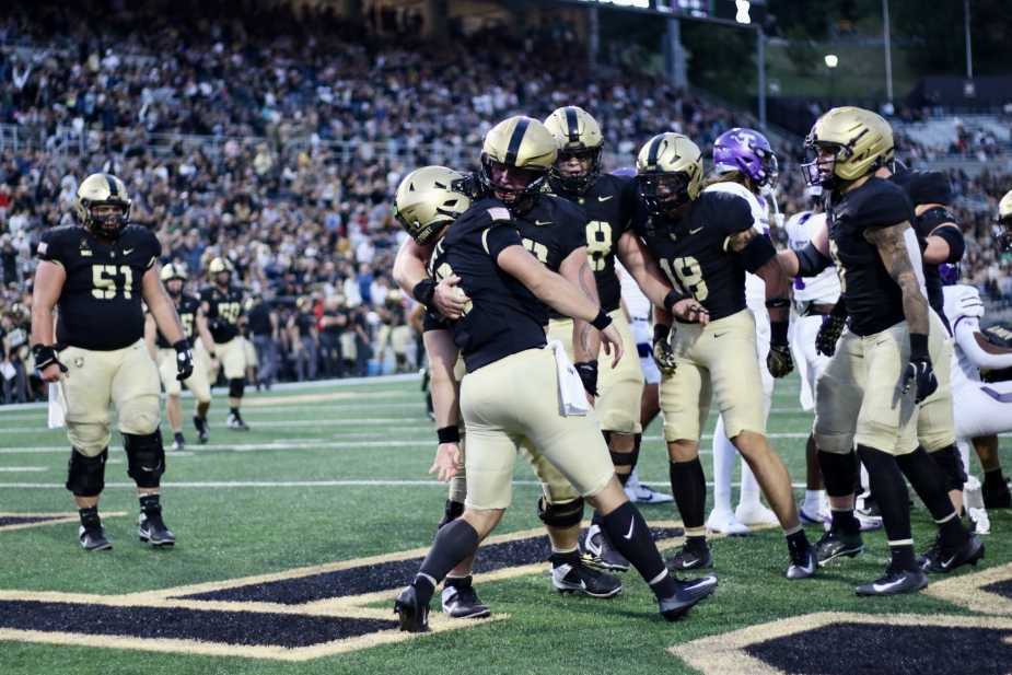 8/28/25, West Point, New York, Michie Stadium, Army quarterback Cale Hellums (#3) runs in for a touchdown against Tarleton State. Mandatory Credit: Jose Pichirilo/Bad Dawg Sports