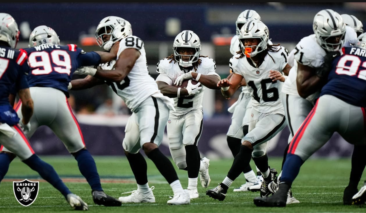 Raiders rookie running back Ashton Jeanty runs through Patriots defense for touchdown at Gillette Stadium