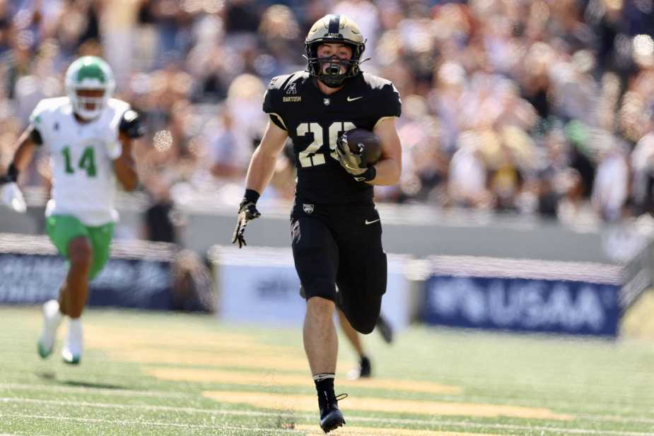 9/20/25, West Point , New York , Michie Stadium, Army running back Briggs Bartosh (#29) broke free for a 75-yard touchdown run in the first half against North Texas. Mandatory Credit: Jose Pichirilo/Bad Dawg Sports