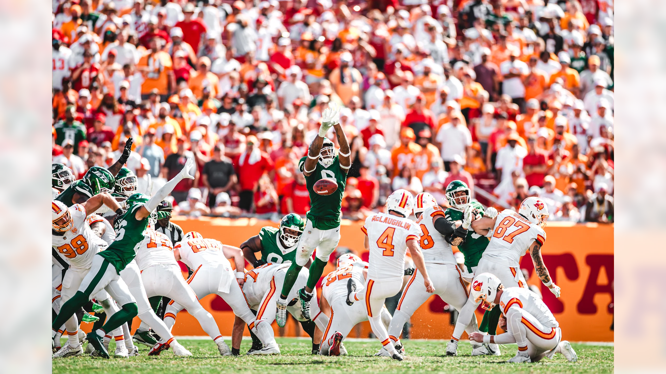 9/21/2025 Raymond James Stadium, Tampa FL. Will McDonald Blocks the Field Goal return for TD Mandatory Credit: New York Jets