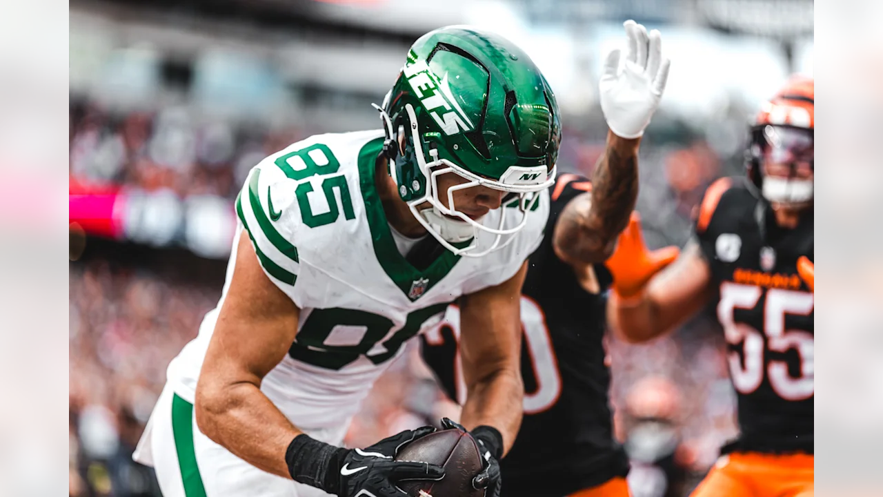 10/26/2025 Paycor Stadium, Cincinnati, Ohio, Mason Taylor makes the winning Touchdown Mandatory Credit: New York Jets