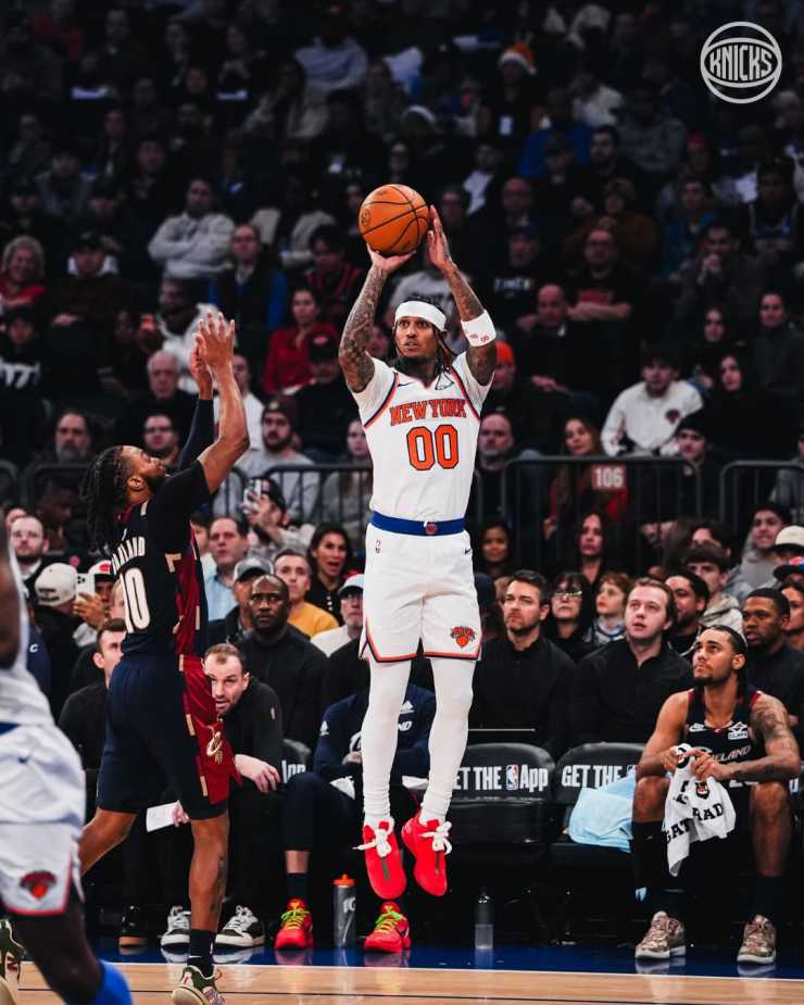 12/25/2025 Madison Square Garden, New York, NY., Jordan Clarkson Shoots behind the three point line. Mandatory Credit: New York Knicks