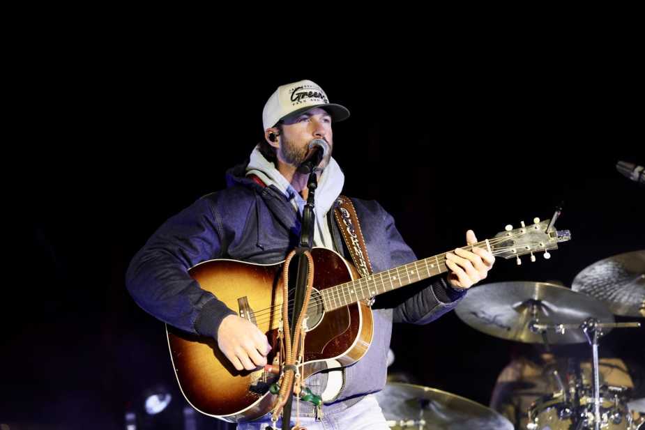 12/27/25, Boston, Massachusetts , Fenway Park , Country star Riley Green performed a post-game concert at Fenway Park following the Wasabi Fenway Bowl matchup between Army and UConn. Mandatory Credit: Jose Pichirilo / Bad Dawg Sports