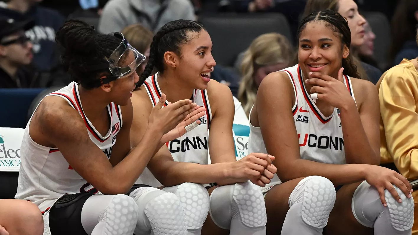 No. 1 UConn Overwhelms St. John’s, Extends Big East Win Streak to 45