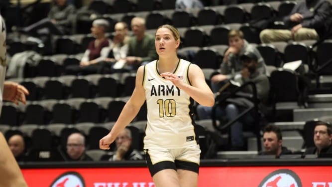 Reganne Reardon Army West Point basketball vs Loyola Maryland 2026. Coach Katie Kuester Army West Point first year wins record