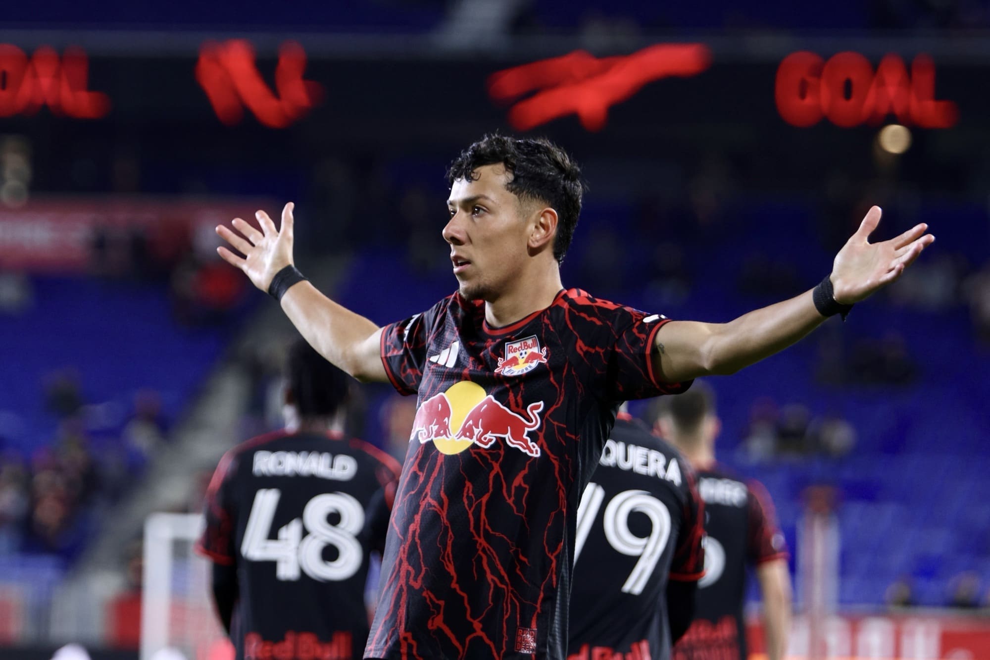Eight-Goal Thriller Between Red Bulls NY and DC United
