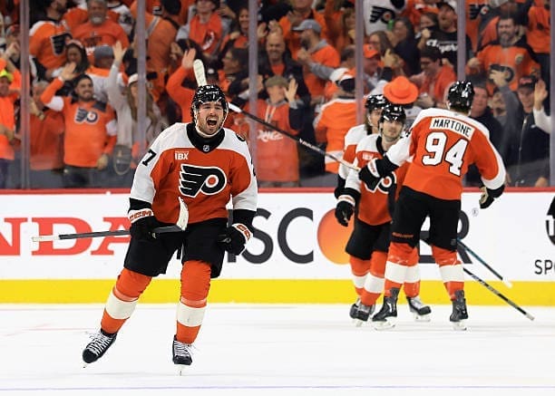 Noah Cates scores a goal in Game 3