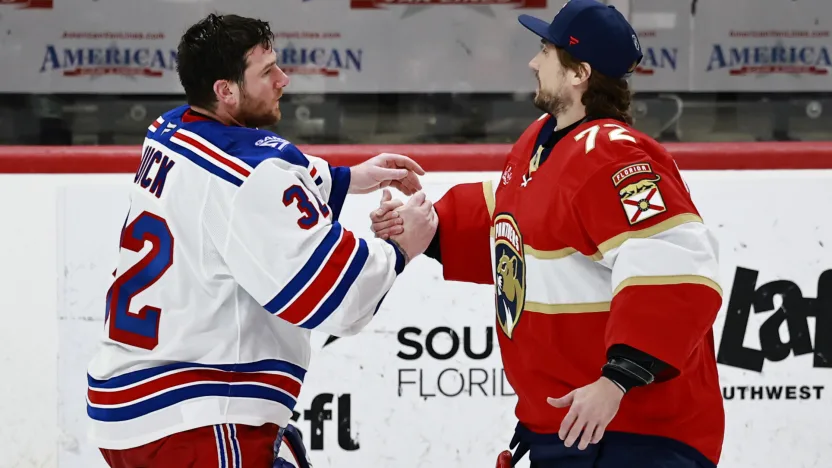 Jonathan Quick skates to the Panthers for handshakes