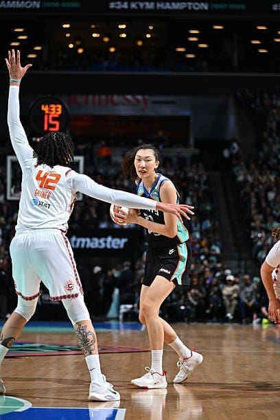 Han Xu of the New York Liberty controls the ball during the matchup with the Connecticut Sun on May 8, 2026, at Barclays Center in Brooklyn, NY.