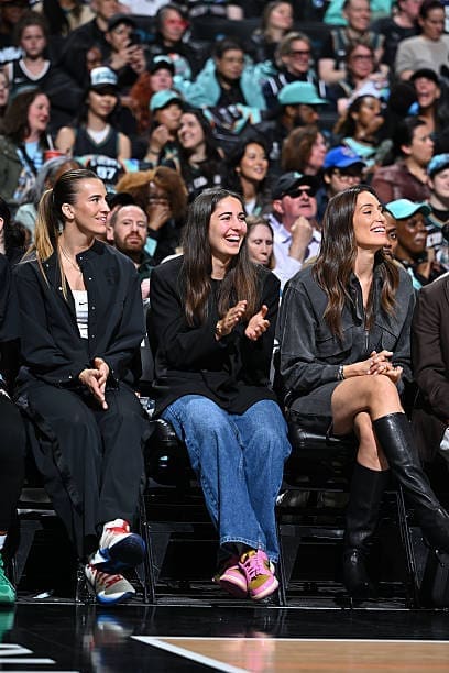 Sabrina Ionescu, Marine Fauthoux, and Rebecca Allen share a moment during the Liberty’s matchup with the Connecticut Sun on May 8, 2026, at Barclays Center in Brooklyn, NY.
Credit: Catalina Fragoso/NBAE/Getty Images.