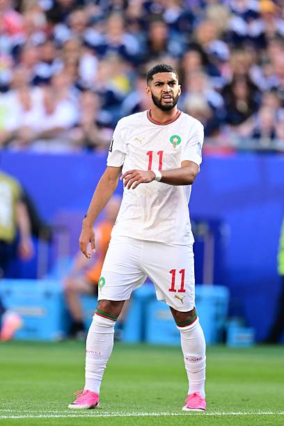 Ismael Saibari is looking for the ball
